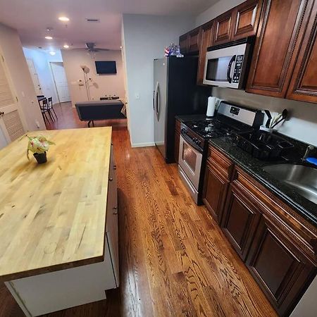 Luxury 2 Bed Apt, Mins To Nyc! Union City Bagian luar foto